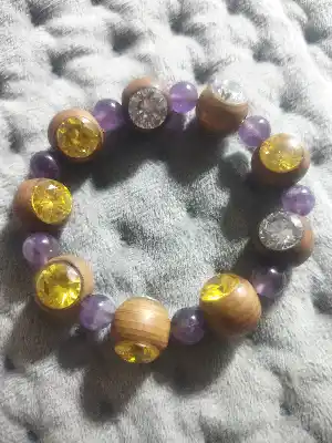 Vòng tay phong thủy rất đẹp